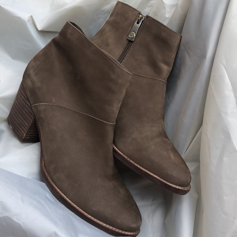 Blondo Waterproof Booties Euc - image 6